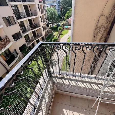 Royal Sun Romantic - 5 Min To The Apartment *